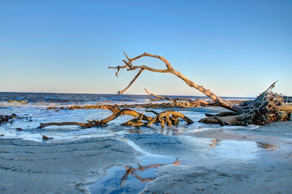 21-06-008-beach