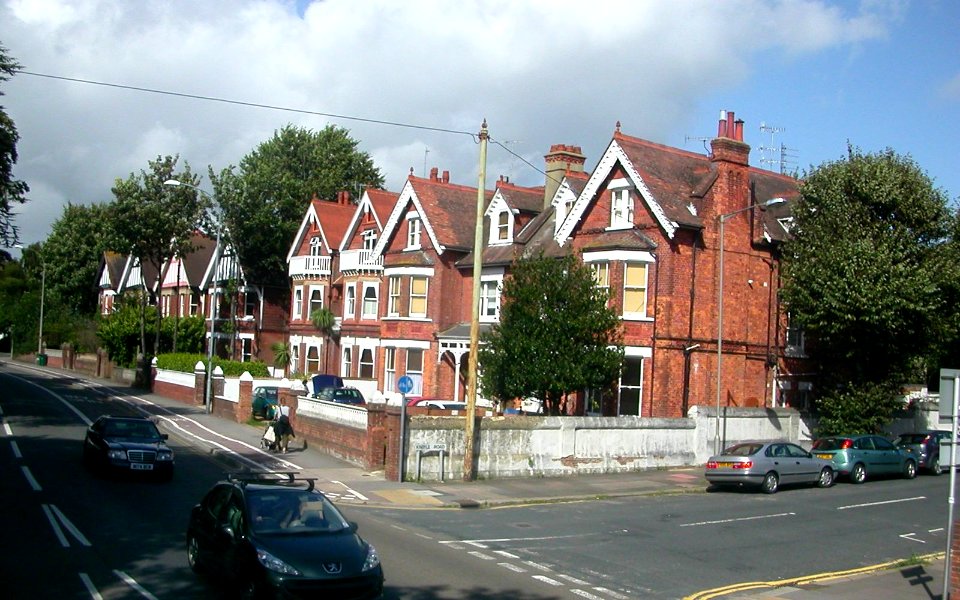 202–214_London_Road,_Preston_Village,_Brighton_(August_2010)