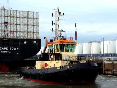 22_(tugboat,_2002)_Boudewijnsluis_Port_of_Antwerp