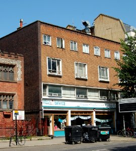 20–22_Gloucester_Place,_Brighton_(June_2019)