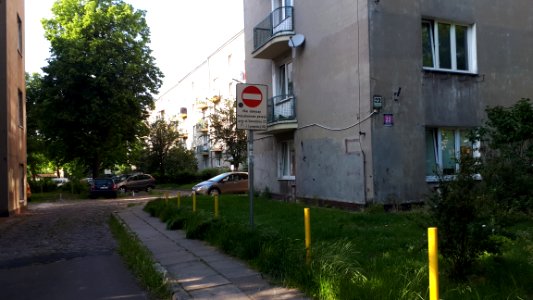 20200613_180501_22_Sanocka_Street_in_Łódź,_June_2020
