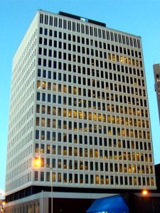 220_Portage_Avenue,_in_Winnipeg_Manitoba