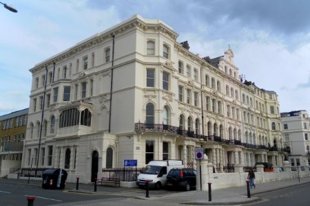 21–31_Palmeira_Mansions,_Church_Road,_Hove_(NHLE_Code_1187549)_(October_2012)