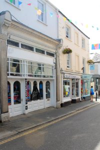 22_And_22A,_Arwenack_Street