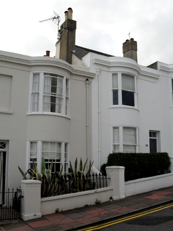 21_and_22_Victoria_Street,_Brighton_(NHLE_Code_1380188)_(September_2010)