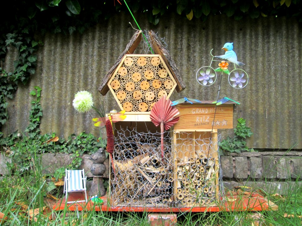 20200609Insektenhotel1