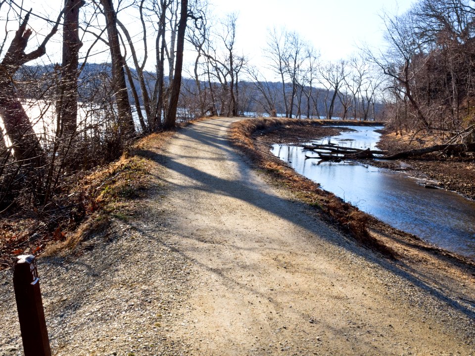 21_Mile_Marker_on_Chesapeake_and_Ohio_Canal