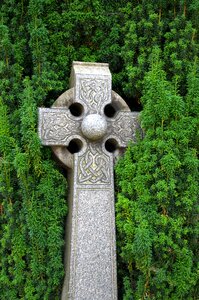 Cemetery grave tombstone