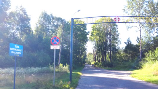 20200726_081159_Aeroklub_Białostocki,_ul._Michalowskiego