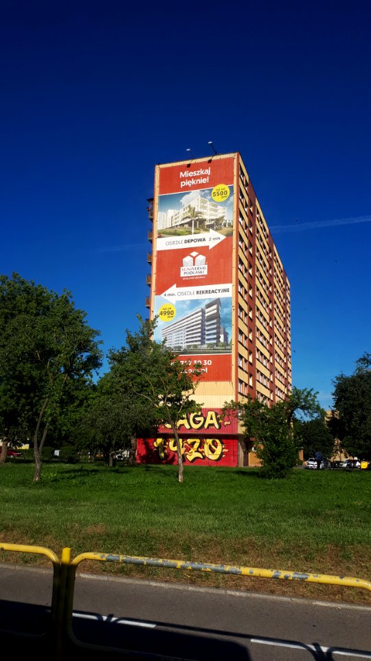 20200726_073559_Wiejska_Street_in_Białystok