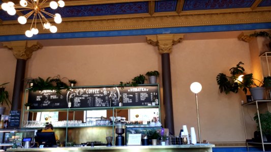 20200614_153242_Café_in_Łódź_June_2020