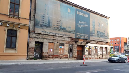 20200611_191318_62_Sienkiewicza_Street_in_Łódź_June_2020