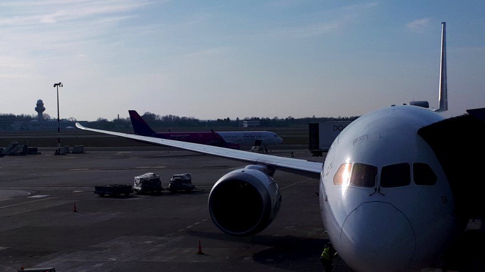 20200209_123530_Warsaw_Frederic_Chopin_Airport