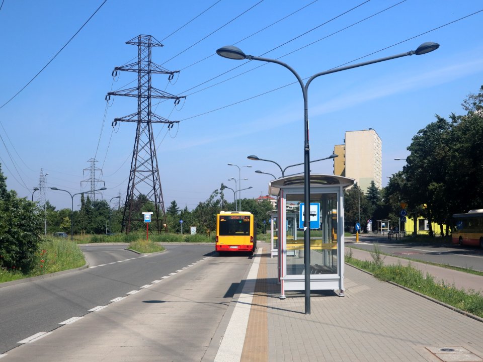 2021_Warszawa_zespół_przystankowy_Ursus-Niedźwiadek,_2