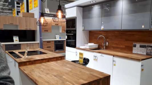 20201003_112737_Interiors_of_Castorama_in_Białystok