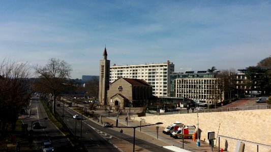 Église_Saint-Charles_de_Serin