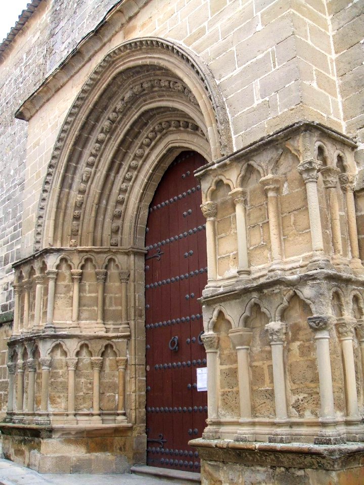 Úbeda_-_Iglesia_de_San_Pablo_01