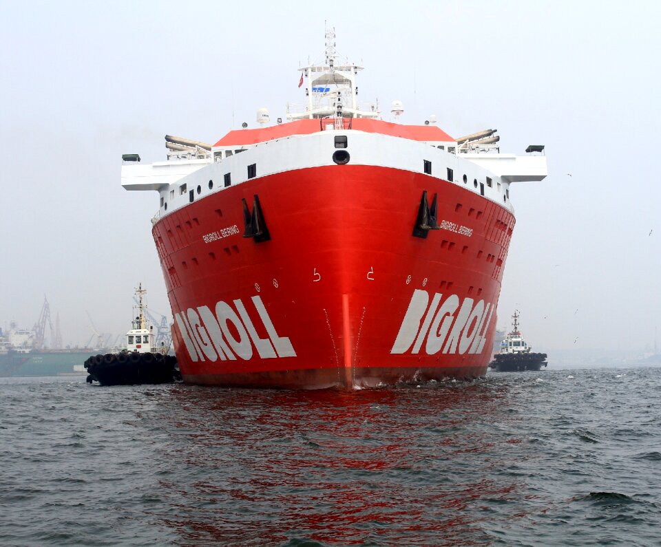 Vessel bigroll vessel bigroll at work