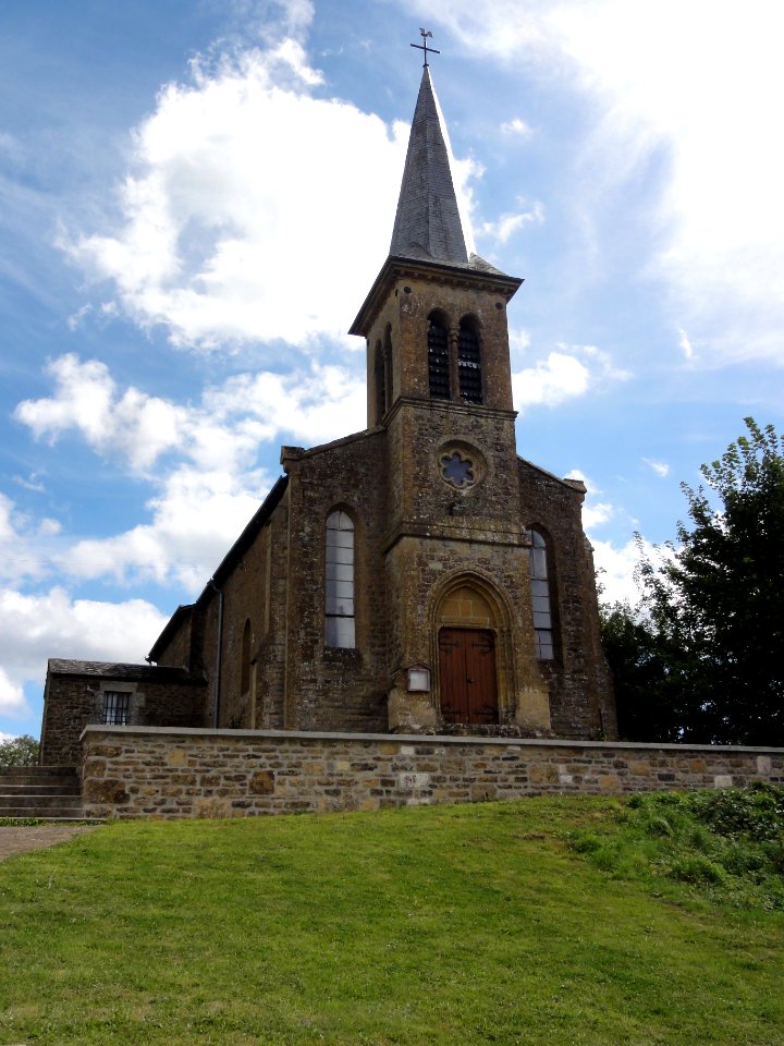 Étalle_(Ardennes)_église