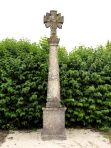 Érize-la-Brûlée_(Meuse)_croix_de_cimetière