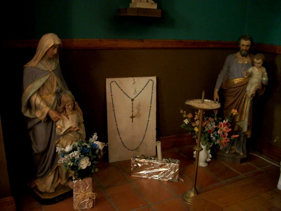 Église_Sainte-Anne_de_Cuguron_10