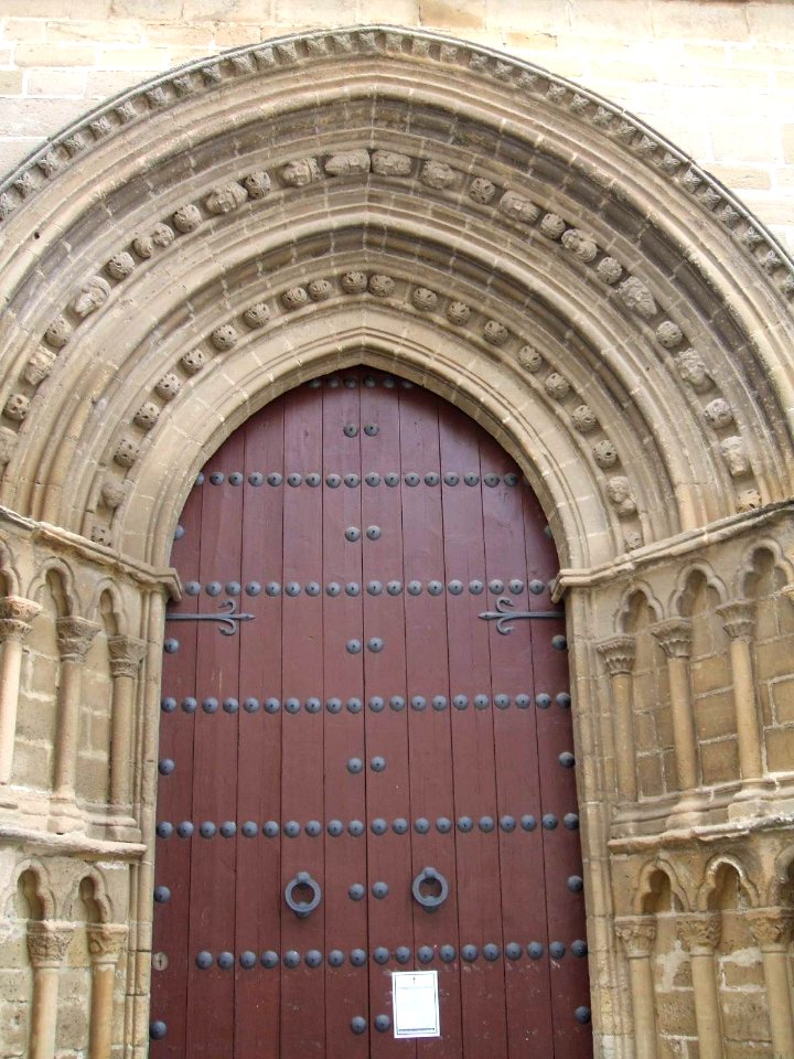 Úbeda_-_Iglesia_de_San_Pablo_02