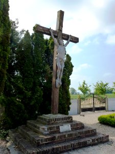 Épreville-près-le-Neubourg_(Eure,_Fr)_croix_de_cimetière