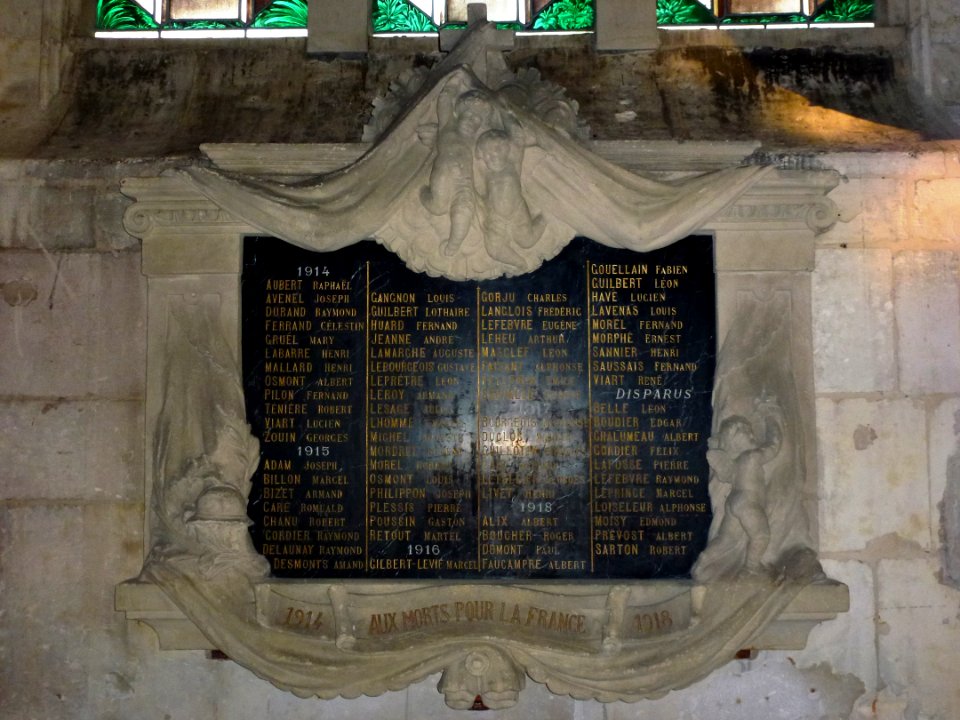 Église_Saint-Pierre-et-Saint-Paul_du_Neubourg,_plaquette_monument_aux_morts