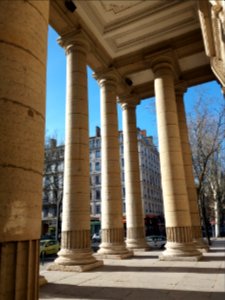 Église_Saint-Pothin_de_Lyon_-_Colonnes_côté_sud