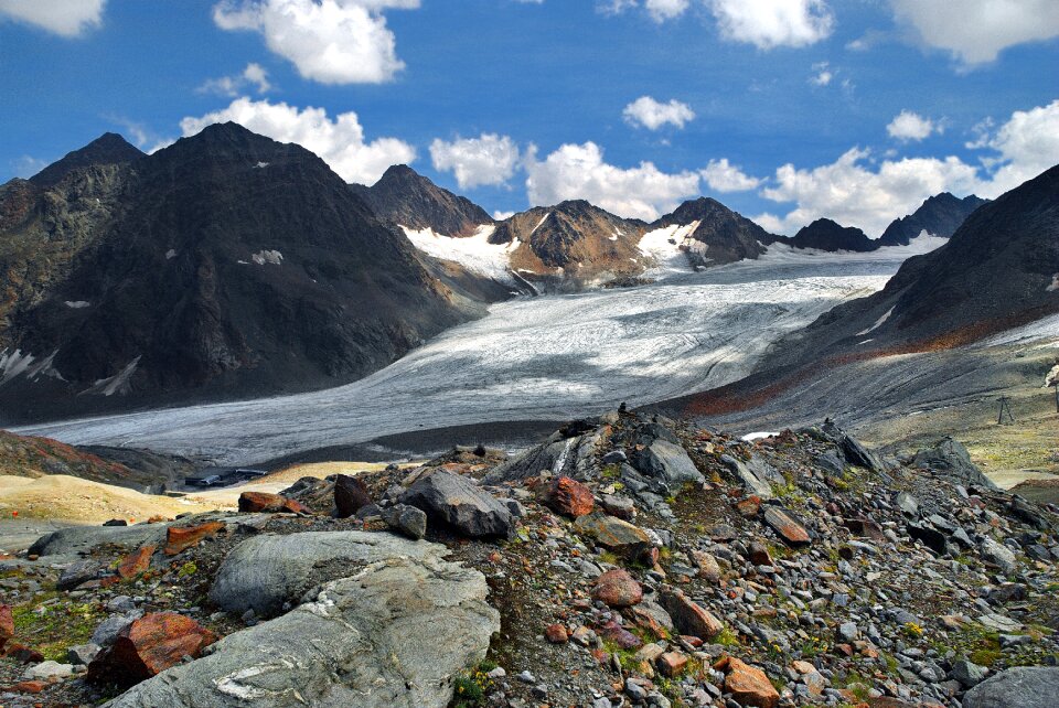 The stones mountains the silence