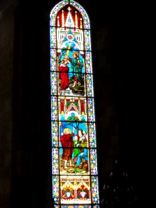 Église_Saint-Jean-Baptiste_de_Saint-Jean-d'Angély,_vitrail_06