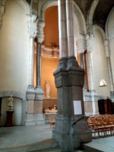 Église_de_l'Immaculée-Conception_-_Colonne_et_chapelle_nord