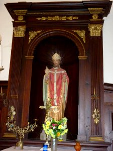 Église_de_La_Neuville_aux_Tourneurs,_statue_04