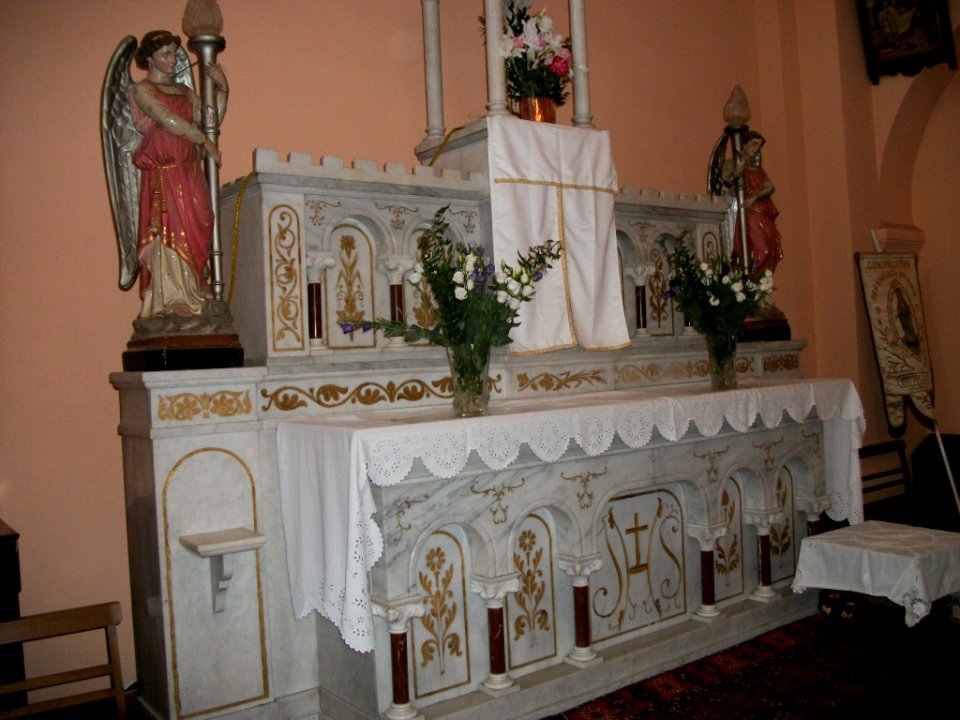 Église_Sainte-Colombe_de_Burgalays_29