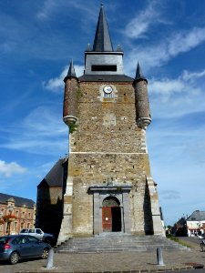 Église_Saint-Nicolas_de_Signy-le-Petit,_tour_vue_de_l'ouest