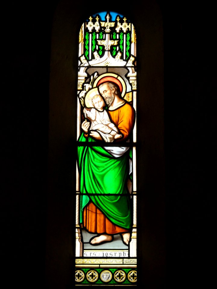 Église_Saint-Nicolas_de_Courcelles,_vitrail_St.Joseph_et_Jesus
