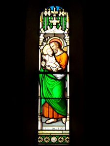 Église_Saint-Nicolas_de_Courcelles,_vitrail_St.Joseph_et_Jesus