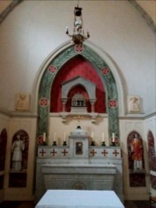 Église_Saint-Laurent_d'Aubenas_-_Chapelle_des_Martyrs_et_de_l'Unité_-_Autel