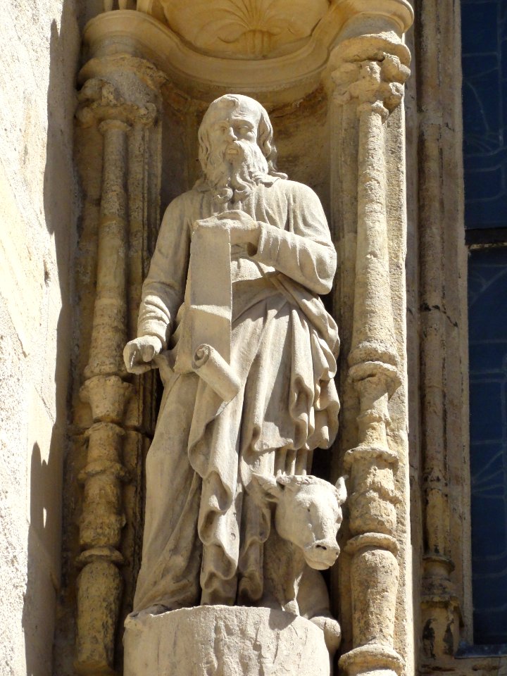 Église_Saint-Alpin_(Châlons-en-Champagne)_statue_1_de_la_façade