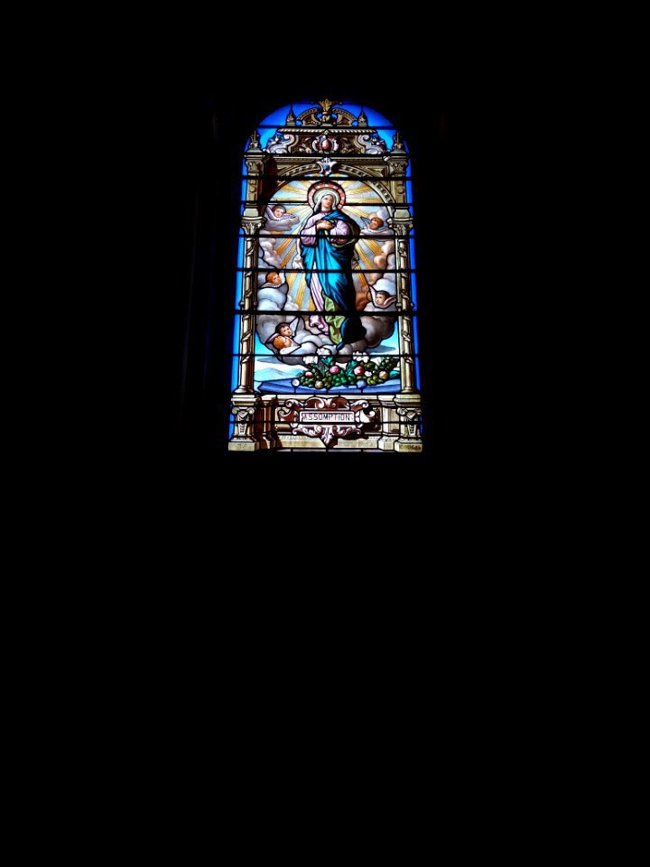 Église_Saint-Bonnet_de_Jaujac_-_Vitrail_Assomption