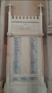 Église_Notre-Dame_des_Anges_(Lyon_Gerland)_-_monument_aux_morts
