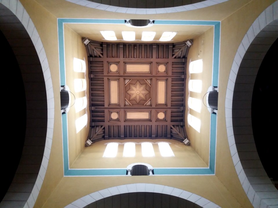 Église_Saint-Augustin_de_Lyon_-_Plafond_du_chœur