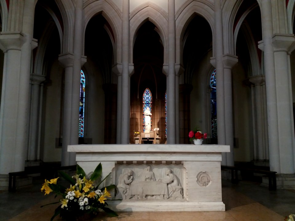 Église_Notre-Dame_de_Bellecombe_de_Lyon_-_Autel