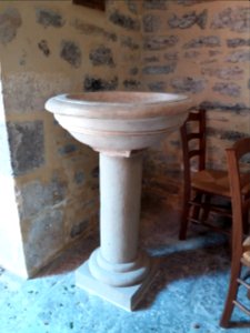 Église_de_Saint-Maurice_d'Ardèche_-_Fonts_baptismaux