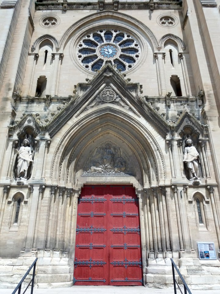 Église_Saint-Baudile_de_Nîmes_-_Portail