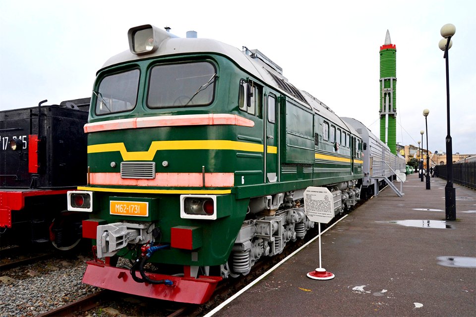 ДМ62-1731,_Россия,_Санкт-Петербург,_Центральный_Музей_Октябрьской_железной_дороги_(Варшавский_вокзал)_(Trainpix_84287)