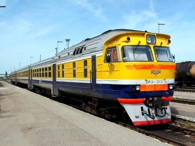 ДР1А-291,_Латвия,_Даугавпилс,_станция_Даугавпилс-Пассажирский_(Trainpix_132867)