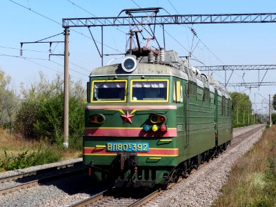 ВЛ80С-392,_Казахстан,_Карагандинская_область,_перегон_Майкудук_-_Жана_Караганды_(Trainpix_142358)