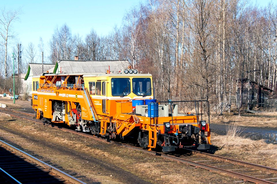 ВПРС03-036,_Russia,_Tver_region,_Ovinishche-I_station_(Trainpix_174563)