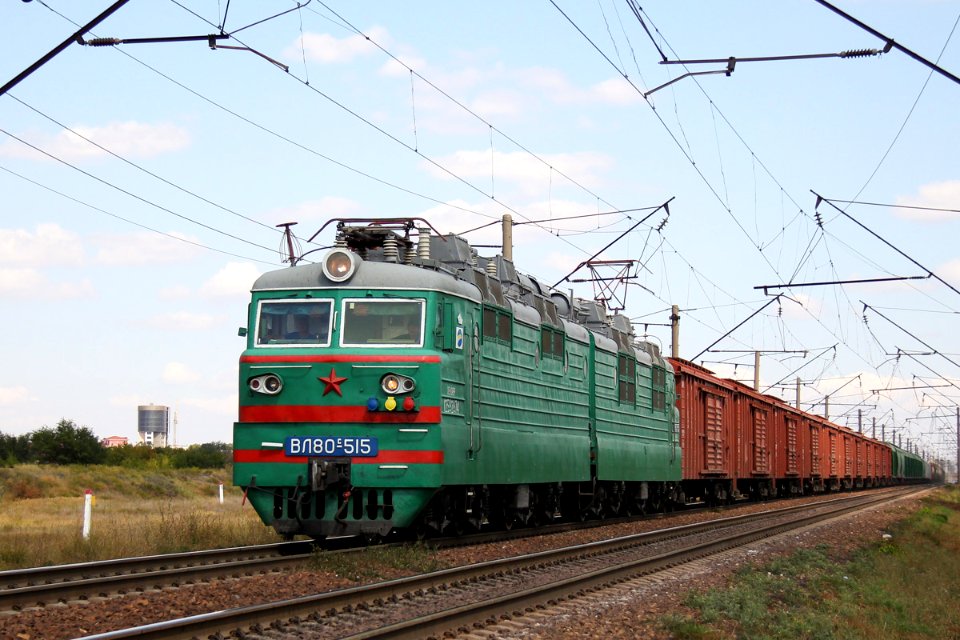 ВЛ80С-515,_Казахстан,_Карагандинская_область,_перегон_Караганда_-_Караганозек_(Trainpix_203976)